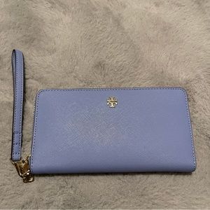 Tory Burch Continental Zip wallet